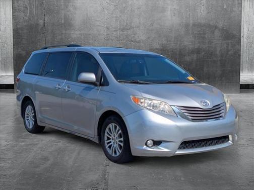 2015 Toyota Sienna XLE Premium