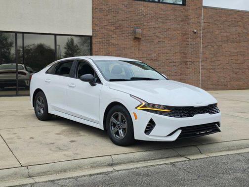2023 Kia K5 LXS