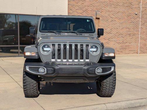 2023 Jeep Gladiator Overland