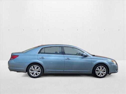 2009 Toyota Avalon XLS