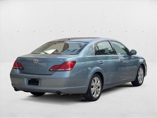 2009 Toyota Avalon XLS