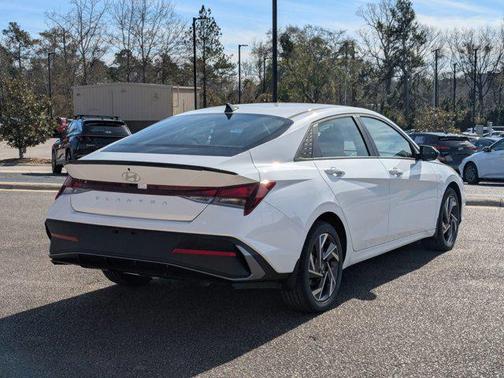 2025 Hyundai ELANTRA Sport