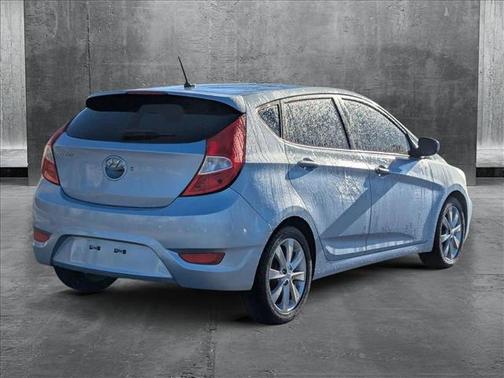2012 Hyundai Accent SE