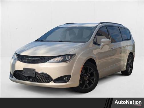 2019 Chrysler Pacifica Touring-L Plus