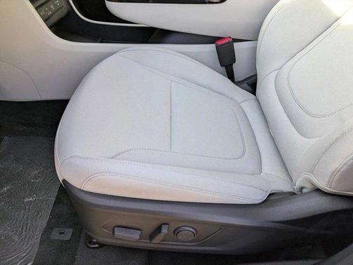 Shimmering Silver 2026 Hyundai TUCSON Hybrid SEL