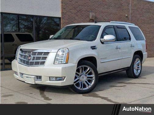 2014 Cadillac Escalade Platinum Edition