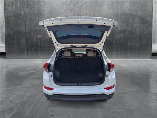 2017 Hyundai TUCSON SE Plus