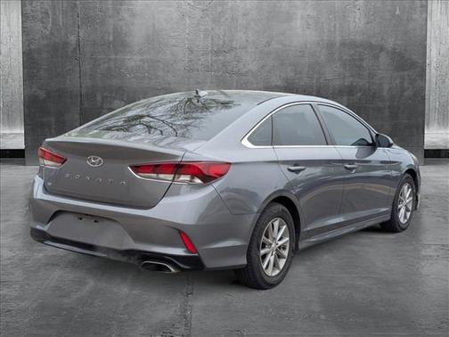 2018 Hyundai SONATA SE