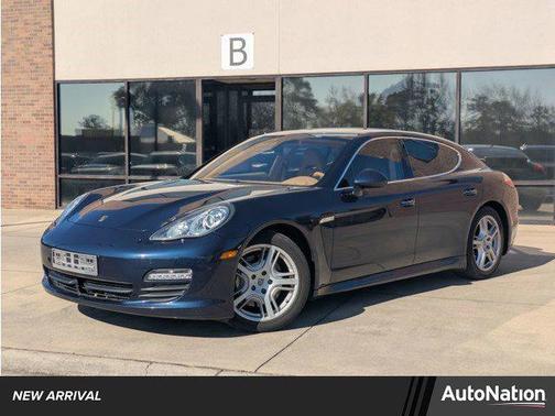 2011 Porsche Panamera 4