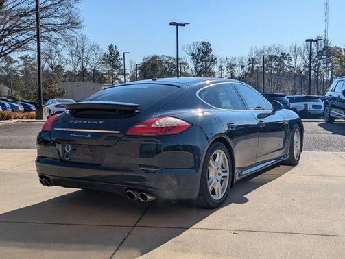 2011 Porsche Panamera 4