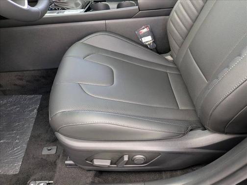 Abyss Black 2026 Hyundai ELANTRA Limited
