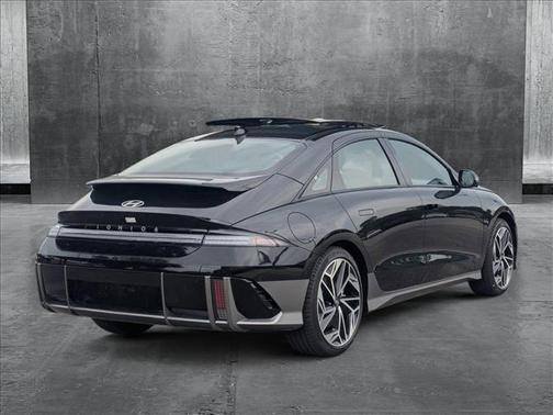 2025 Hyundai IONIQ 6 Limited