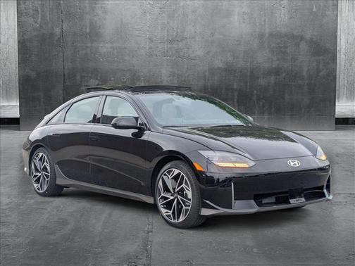 2025 Hyundai IONIQ 6 Limited