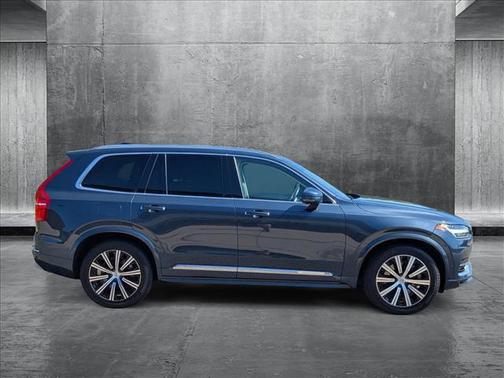 2022 Volvo XC90 Recharge Plug-In Hybrid T8 Inscription 6 Passenger