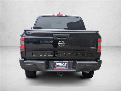 2022 Nissan Frontier S