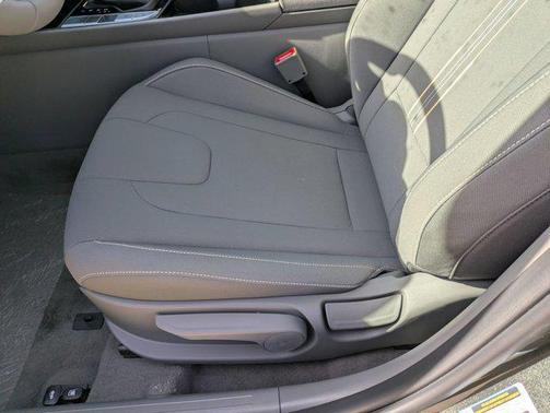 2026 Hyundai ELANTRA HEV SEL Sport