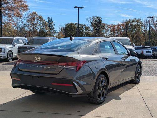 2026 Hyundai ELANTRA HEV SEL Sport