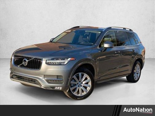 2018 Volvo XC90 T5 Momentum