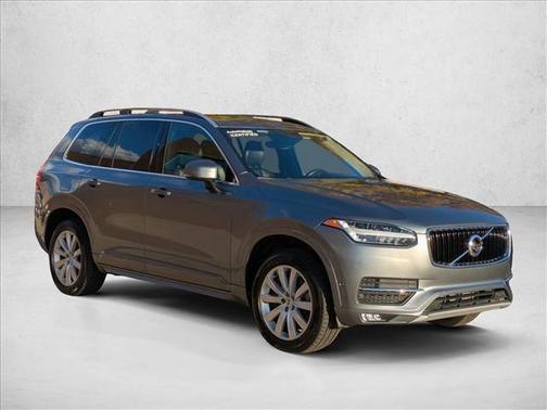 2018 Volvo XC90 T5 Momentum