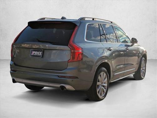 2018 Volvo XC90 T5 Momentum
