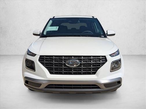 Lunar White 2026 Hyundai VENUE SE