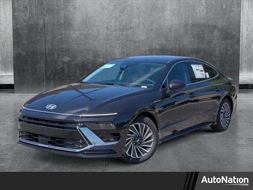 2025 Hyundai SONATA Hybrid SE