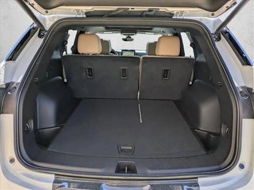 Iridescent Pearl Tricoat 2024 Chevrolet Blazer Premier