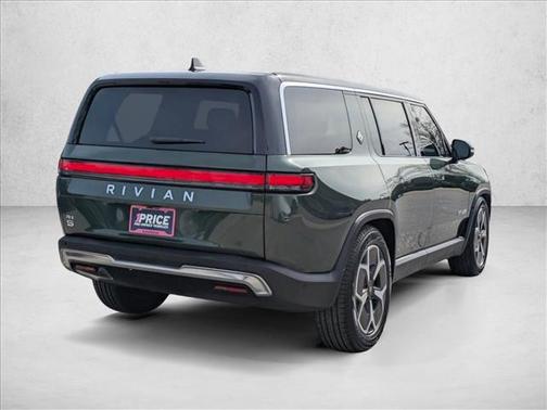 2024 Rivian R1S Adventure