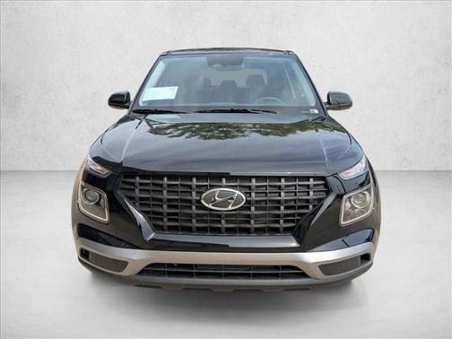 Onyx Black 2026 Hyundai VENUE SE