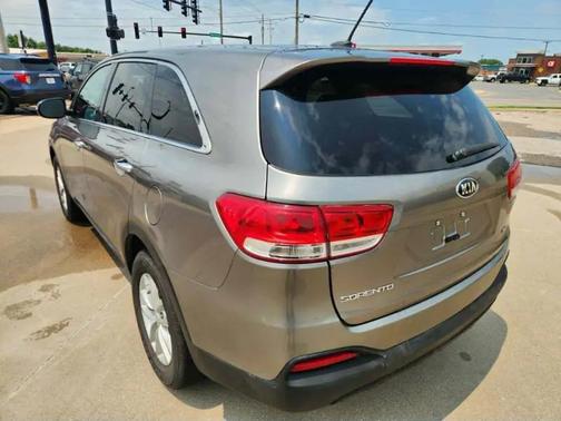 Titanium Silver 2017 Kia Sorento L