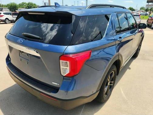 Blue Metallic 2020 Ford Explorer XLT