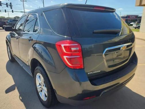Nightfall Gray Metallic 2017 Chevrolet Equinox LS