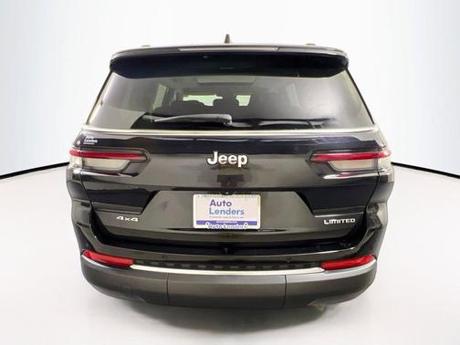 Diamond Black Crystal Pearlcoat 2023 Jeep Grand Cherokee L Limited