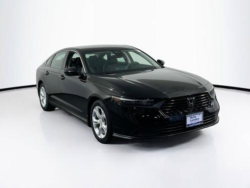 Crystal Black Pearl 2023 Honda Accord LX 1.5T