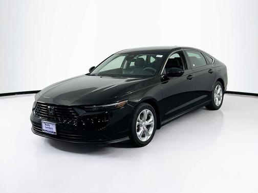 Crystal Black Pearl 2023 Honda Accord LX 1.5T