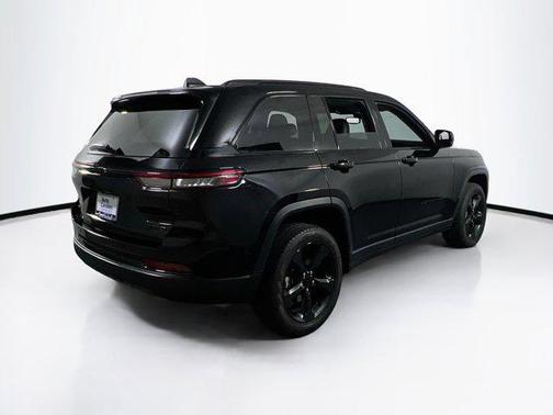 2023 Jeep Grand Cherokee Limited X
