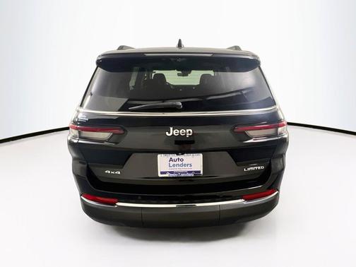 Diamond Black Crystal Pearlcoat 2023 Jeep Grand Cherokee L Limited