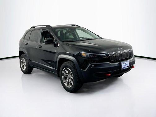 Diamond Black Crystal Pearlcoat 2022 Jeep Cherokee Trailhawk