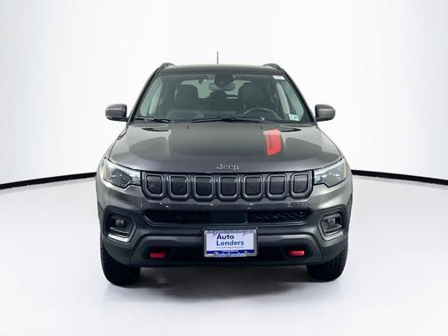 Granite Crystal Metallic Clearcoat 2022 Jeep Compass Trailhawk