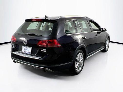 2017 Volkswagen Golf Alltrack TSI SE