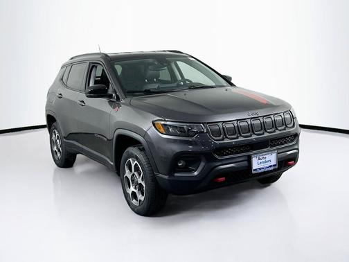 Granite Crystal Metallic Clearcoat 2022 Jeep Compass Trailhawk