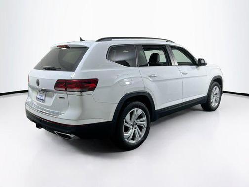2022 Volkswagen Atlas 3.6L SE w/Technology