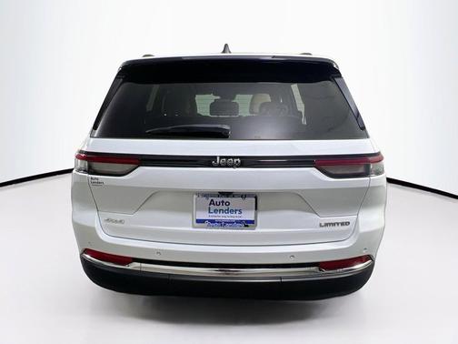 Bright White Clearcoat 2023 Jeep Grand Cherokee Limited