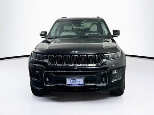 Diamond Black Crystal Pearlcoat 2023 Jeep Grand Cherokee L Overland