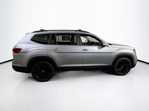 2022 Volkswagen Atlas 3.6L SE w/Technology