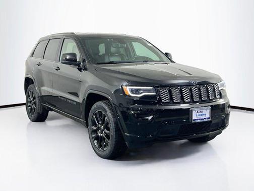 2022 Jeep Grand Cherokee Laredo
