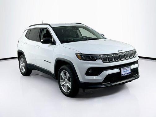 Bright White Clearcoat 2022 Jeep Compass Latitude