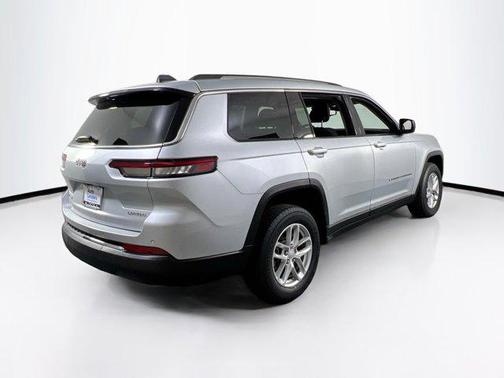 2021 Jeep Grand Cherokee L Laredo