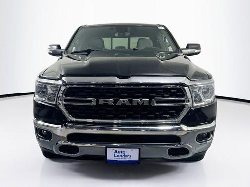 Diamond Black Crystal Pearlcoat 2022 RAM 1500 Big Horn/Lone Star
