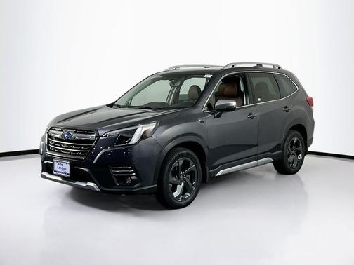 Magnetite Gray Metallic 2023 Subaru Forester Touring